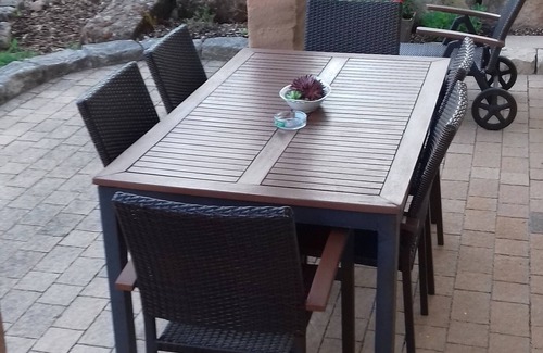 Dietenhofen Apartment | Modern apartment between Ansbach and Nuremberg. Dogs welcome.