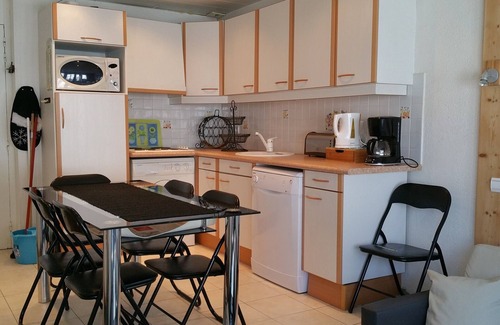 Avoriaz Apartment | Modern apartment center Avoriaz, 2 bedrooms, balcony, ski-in/ski-out