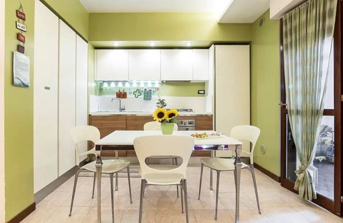 Latina Apartment | Modern Apartment Central Area