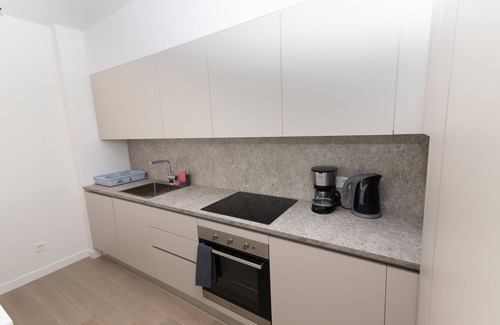 Kaisariani Apartment | Modern apartment close to Athens city center (Form F2)