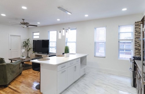 Queens House | Modern apartment close to major sporting events (Citi Field, US Open)