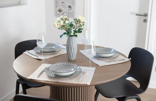 Kaisariani Apartment | Modern apartment close to Athens city center (Form F2)