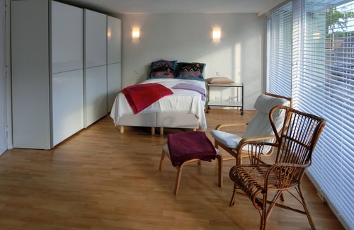 Pempelfort Apartment | Modern apartment with flair in the heart of Düsseldorf with free WiFi