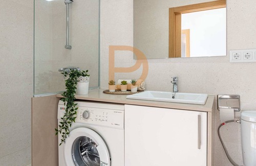 Vilamaniscle Apartment | Modern Apartment for Six People in Vilamaniscle