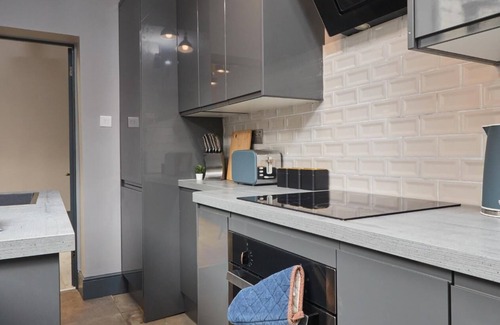 Darley Abbey Apartment | Modern Apartment for Contractors | Free Wi-Fi