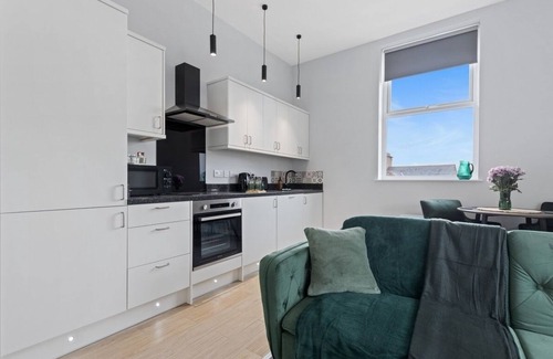 Mapperley Condo | Modern Apartment Free Parking |Double Room Suite 5