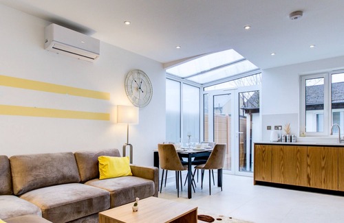 Waddon Apartment | Modern Apartment 36a