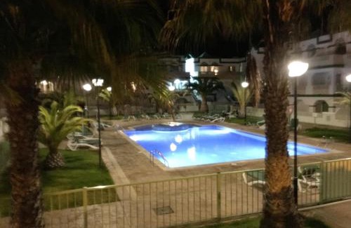 Caleta de Fuste Apartment | Modern apartment in Caleta de Fuste 60m² with shared pool