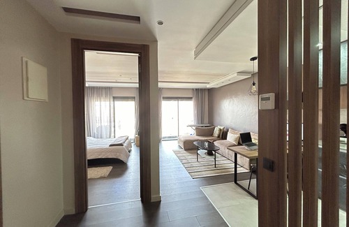 LA GIRONDE Apartment | Modern apartment in the city center