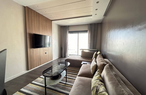 LA GIRONDE Apartment | Modern apartment in the city center