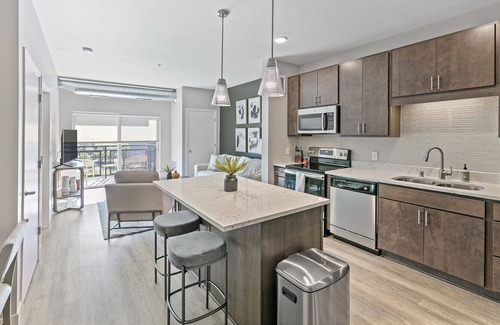 Eden Prairie Apartment | Modern Apartment in Prime Location (ID7210X86)