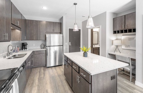 Eden Prairie Apartment | Modern Apartment in Prime Location (ID7210X86)