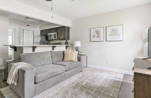 Reservoir Apartment | Modern Apartment in Prime Location (ID9735X34)