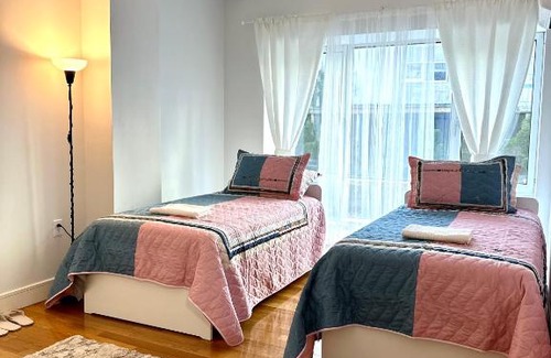 Gravesend House | Modern apartment in a nice neighborhood close to train station