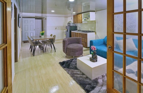 Cali Apartment | Modern Apartment in Alameda