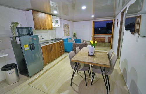 Cali Apartment | Modern Apartment in Alameda