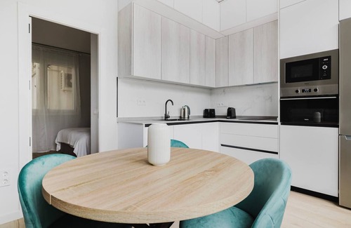 Cotos Apartment | Modern apartment in Castellana near 4torres