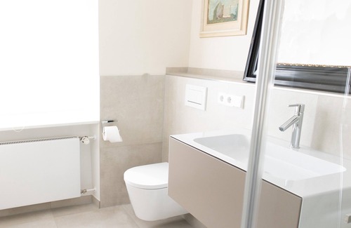 Riedlingen Hotel | Modern apartment in historic villa with park in the center of the old town