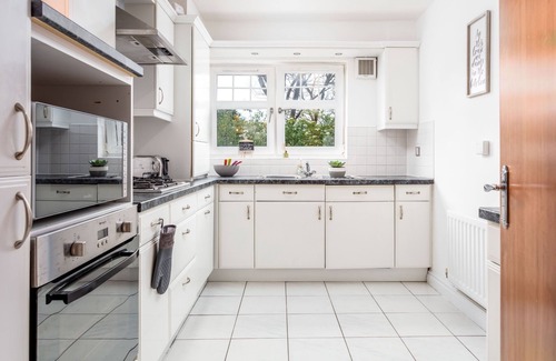 Turnberry Apartment | Modern apartment in the heart of Turnberry