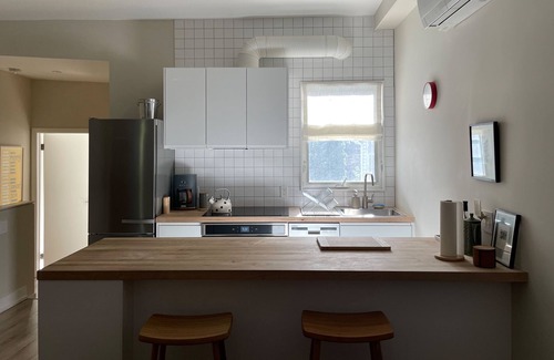 Riverside Apartment | Modern Apartment in Historic House in Downtown Toronton