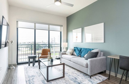 Ballantyne Apartment | Modern Apartment in Prime Location (ID1375X099)