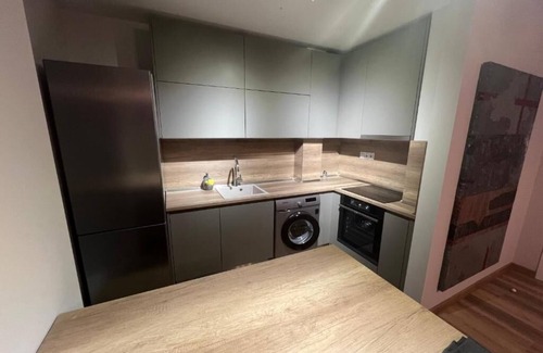g.k. Trakia Condo | Modern apartment in Plovdiv - central, well connected, close to park and shopping!