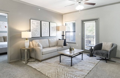Sand Ridge Apartment | Modern Apartment in Prime Location (ID1655X62)