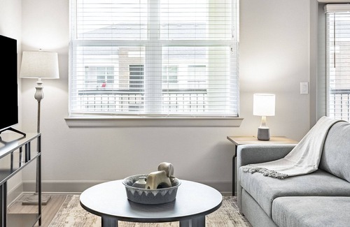 La Porte Apartment | Modern Apartment in Prime Location (ID7956X19)