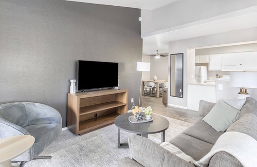 Sunrise Manor Apartment | Modern Apartment in Prime Location (ID1009X961)