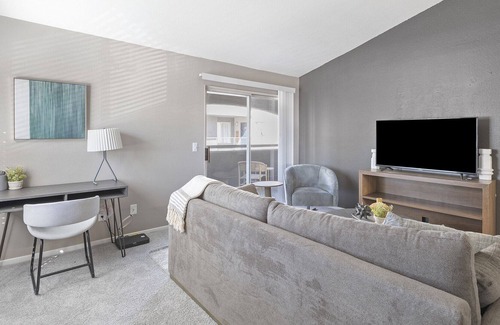 Sunrise Manor Apartment | Modern Apartment in Prime Location (ID1009X961)