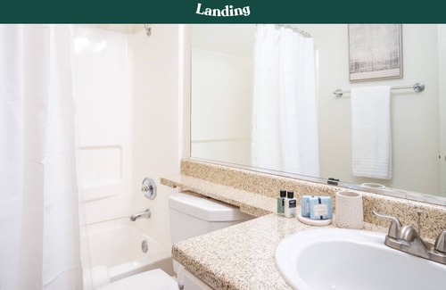 South Redlands Apartment | Modern Apartment in Prime Location (ID7963X57)