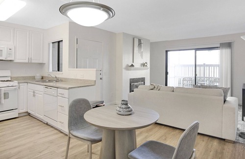South Redlands Apartment | Modern Apartment in Prime Location (ID1233X125)