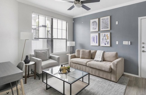 Lewisville Apartment | Modern Apartment in Prime Location (ID6080X18)