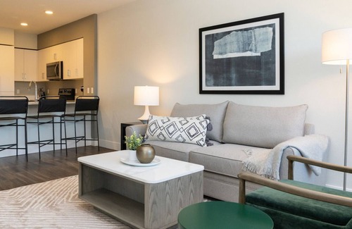 Centerville Apartment | Modern Apartment in Prime Location (ID9011X3)