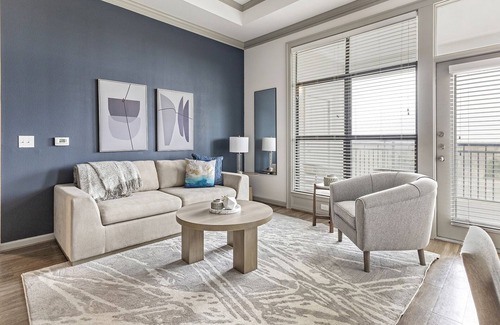 Garland Apartment | Modern Apartment in Prime Location (ID9119X95)