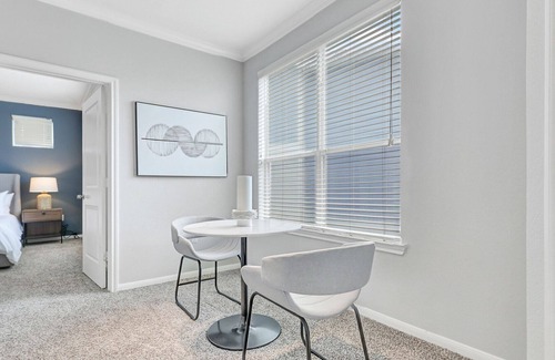 Atascocita Apartment | Modern Apartment in Prime Location (ID7974X08)