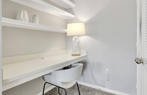 Atascocita Apartment | Modern Apartment in Prime Location (ID7974X08)