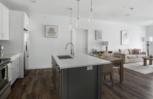 Austin Apartment | Modern Apartment in Prime Location (ID1403X656)