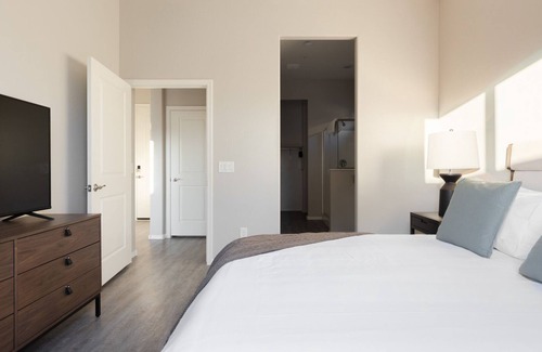 Estrella Village Apartment | Modern Apartment in Prime Location (ID8264X85)