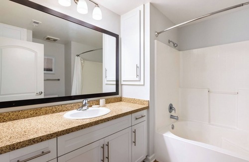 Oxnard Apartment | Modern Apartment in Prime Location (ID2411X73)