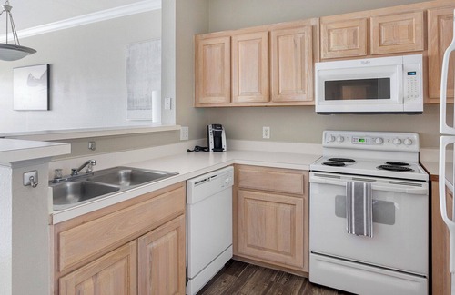 South Tulsa Apartment | Modern Apartment in Prime Location (ID8382X95)