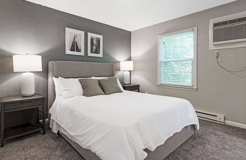 Greensboro Apartment | Modern Apartment in Prime Location (ID1170X559)