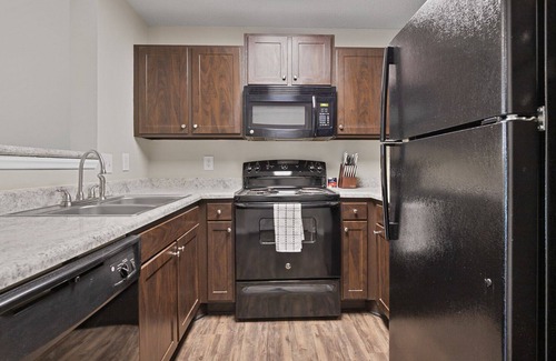 Greensboro Apartment | Modern Apartment in Prime Location (ID7392X21)