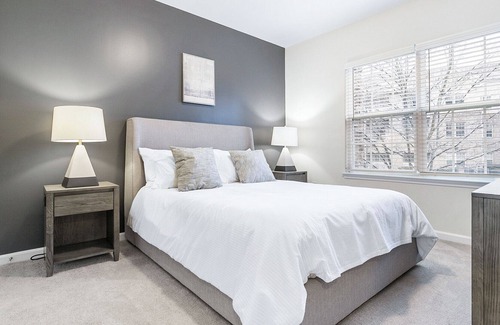 Greensboro Apartment | Modern Apartment in Prime Location (ID9150X02)
