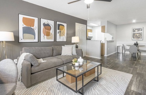 Plant City Apartment | Modern Apartment in Prime Location (ID9296X25)