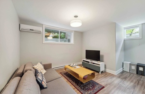 Westboro Apartment | Modern Apartment in Westboro Beach.