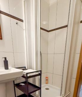 Vrsovice Apartment | Modern apartment Krymská & Francouzská street