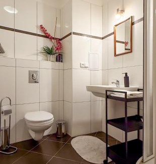 Vrsovice Apartment | Modern apartment Krymská & Francouzská street