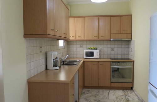 Petralona Apartment | Modern Apartment near Acropolis Peaceful Location