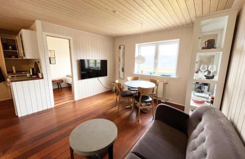 Streymoy Apartment | Modern apartment near beach, marina & city centre